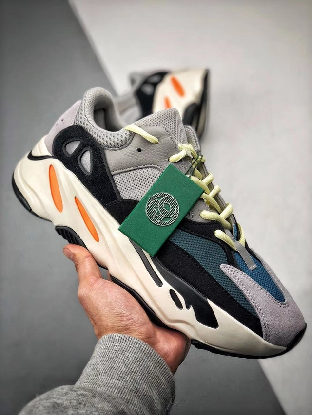 Yeezy sales 700 valor