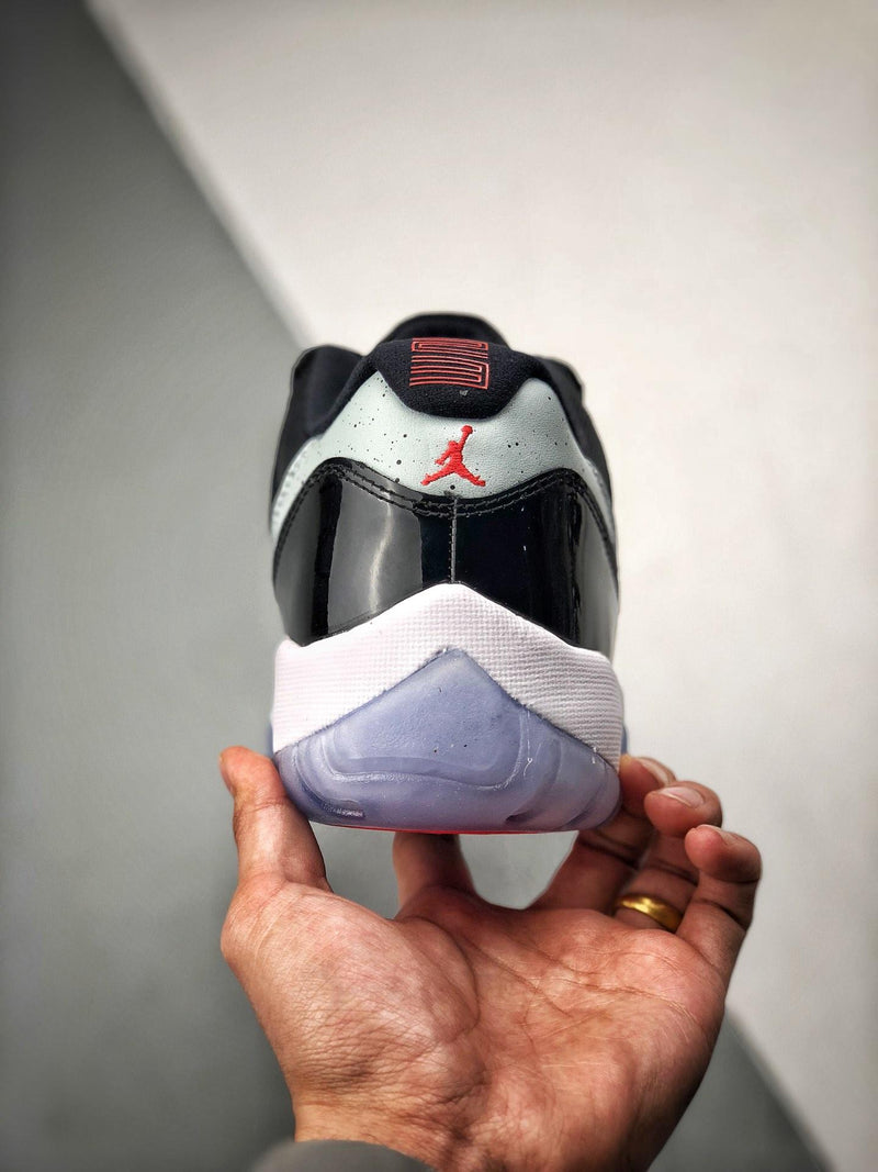 Air Jordan 11 Low "infrared"