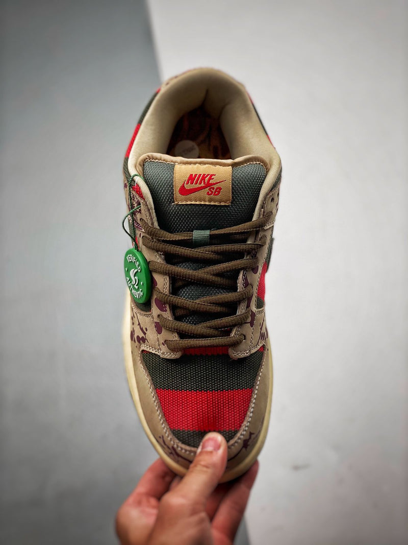 NIKE SB DUNK LOW FREDDY KRUEGER