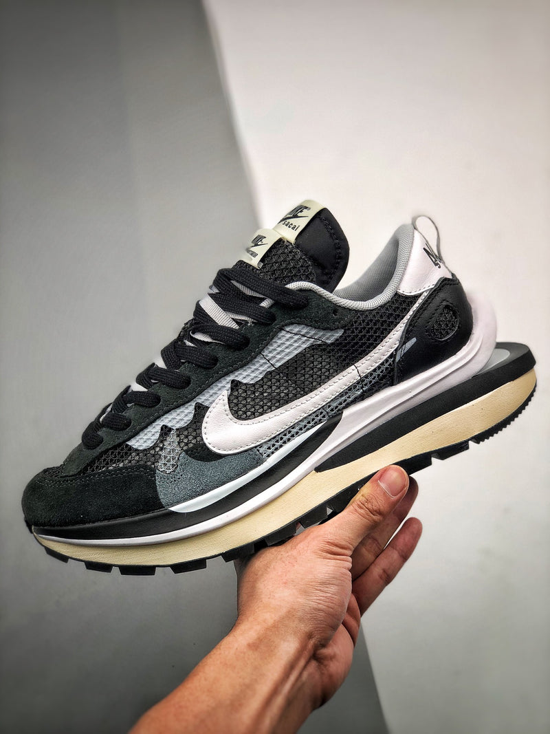 Sacai x Vaporwaffle Black White