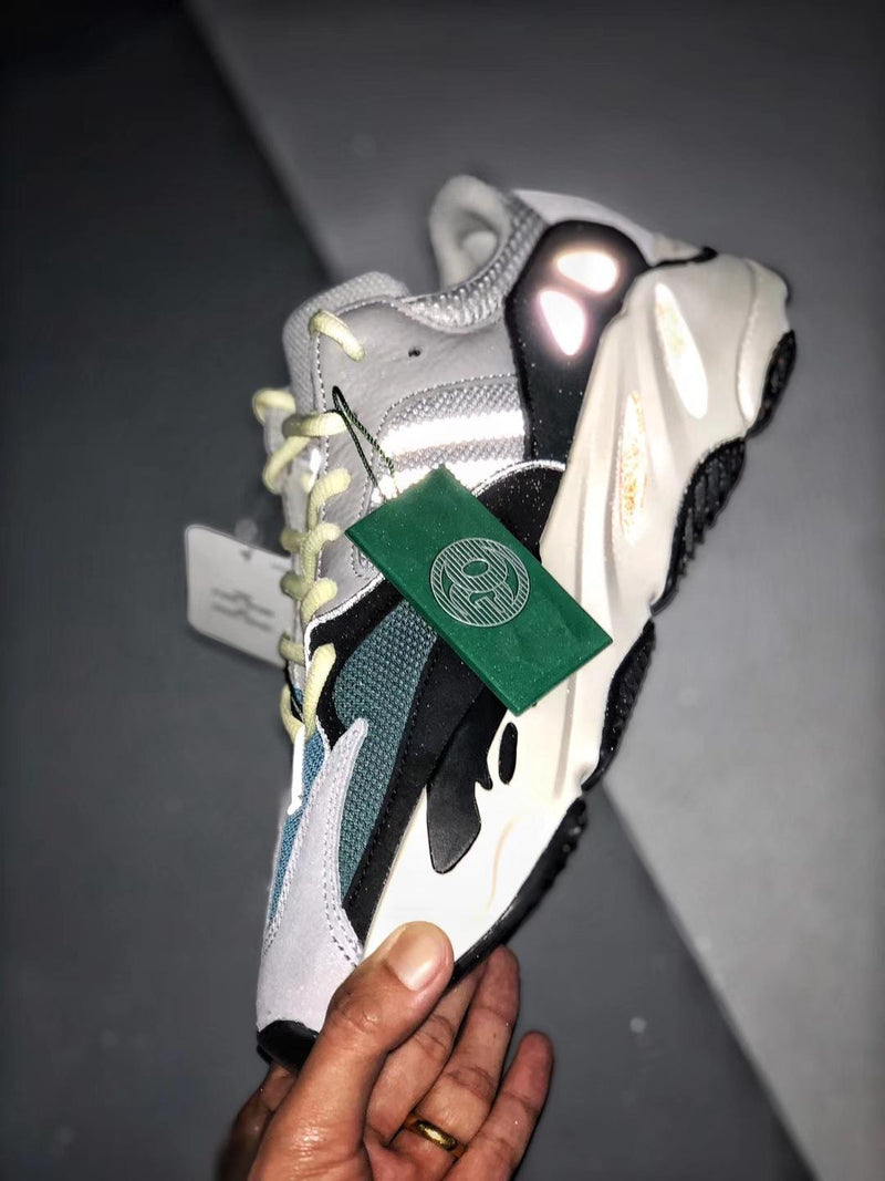 Yeezy 700 "Wave Runner"