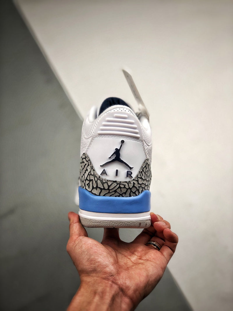 Air Jordan 3 Retro "UNC"