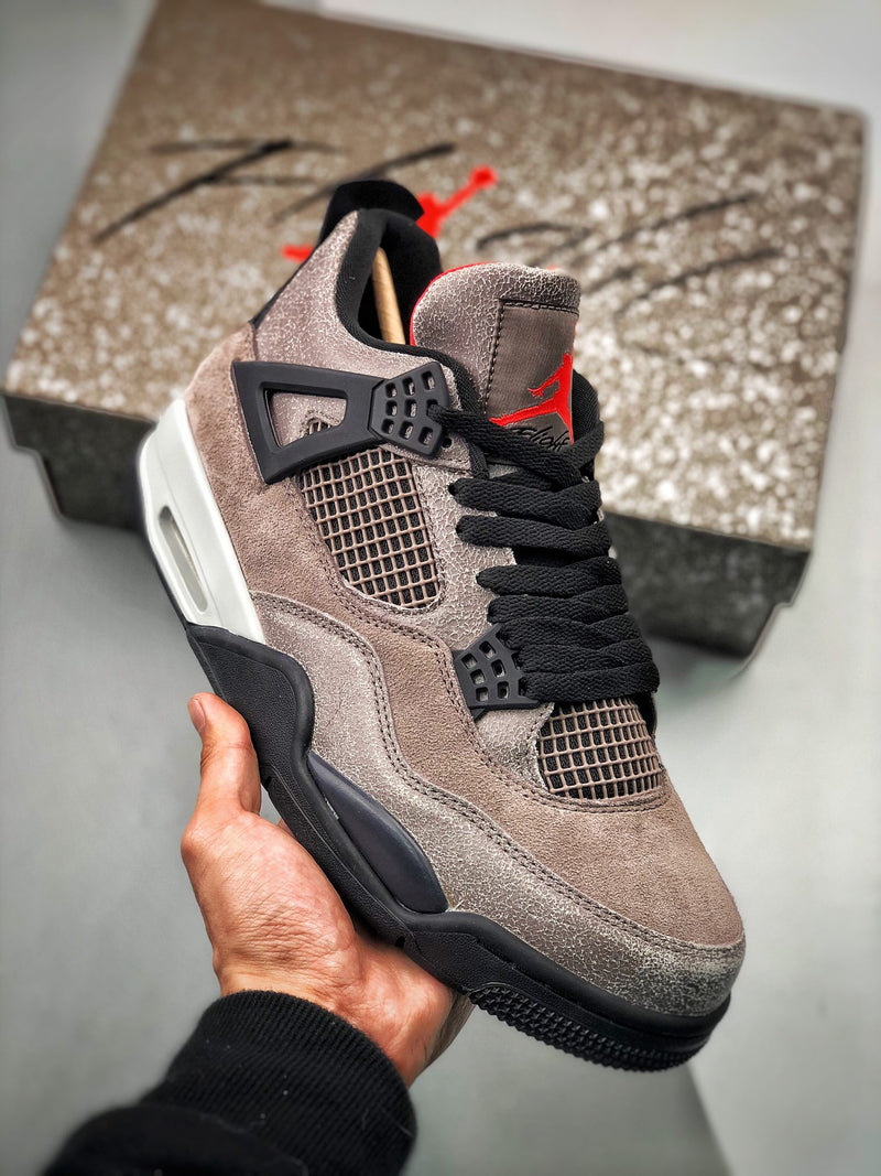 Air Jordan 4 Retro "Taupe Haze"