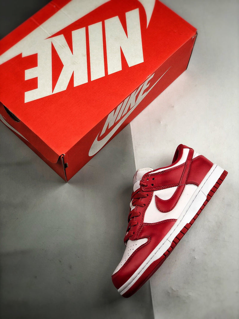 Dunk Low "University Red"