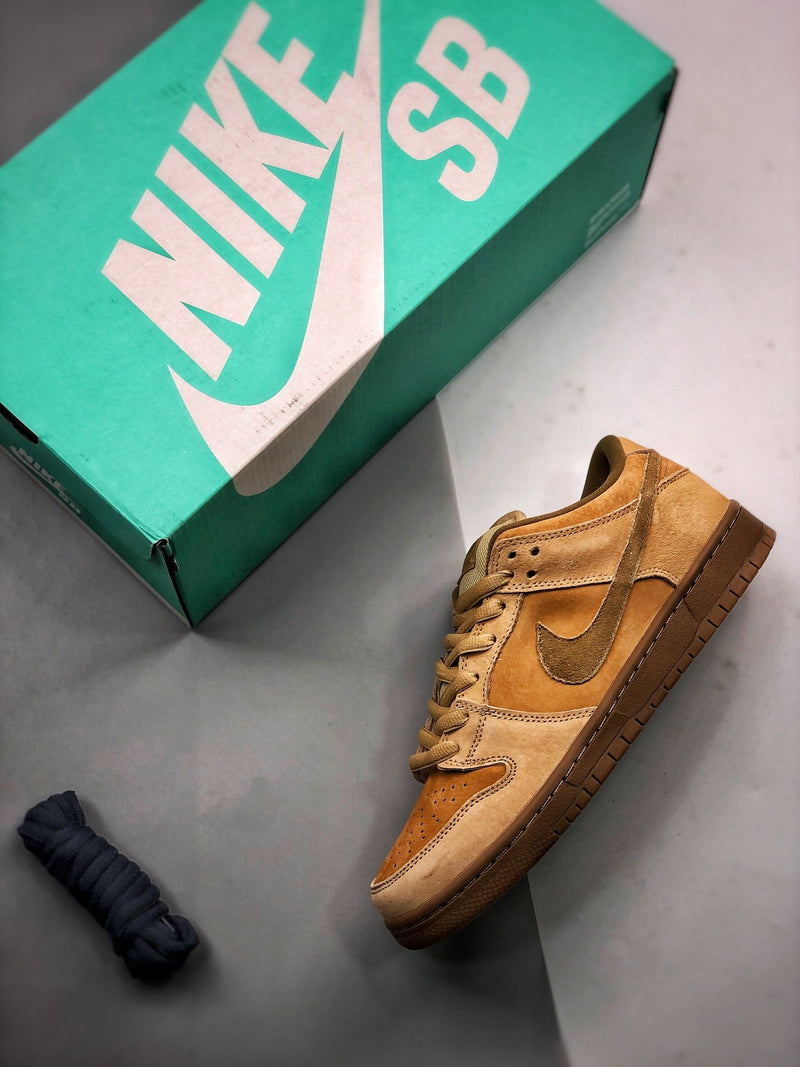 SB Dunk Low "Wheat"