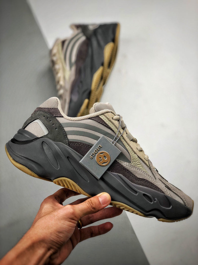 Yeezy 700 V2 "Tephra"