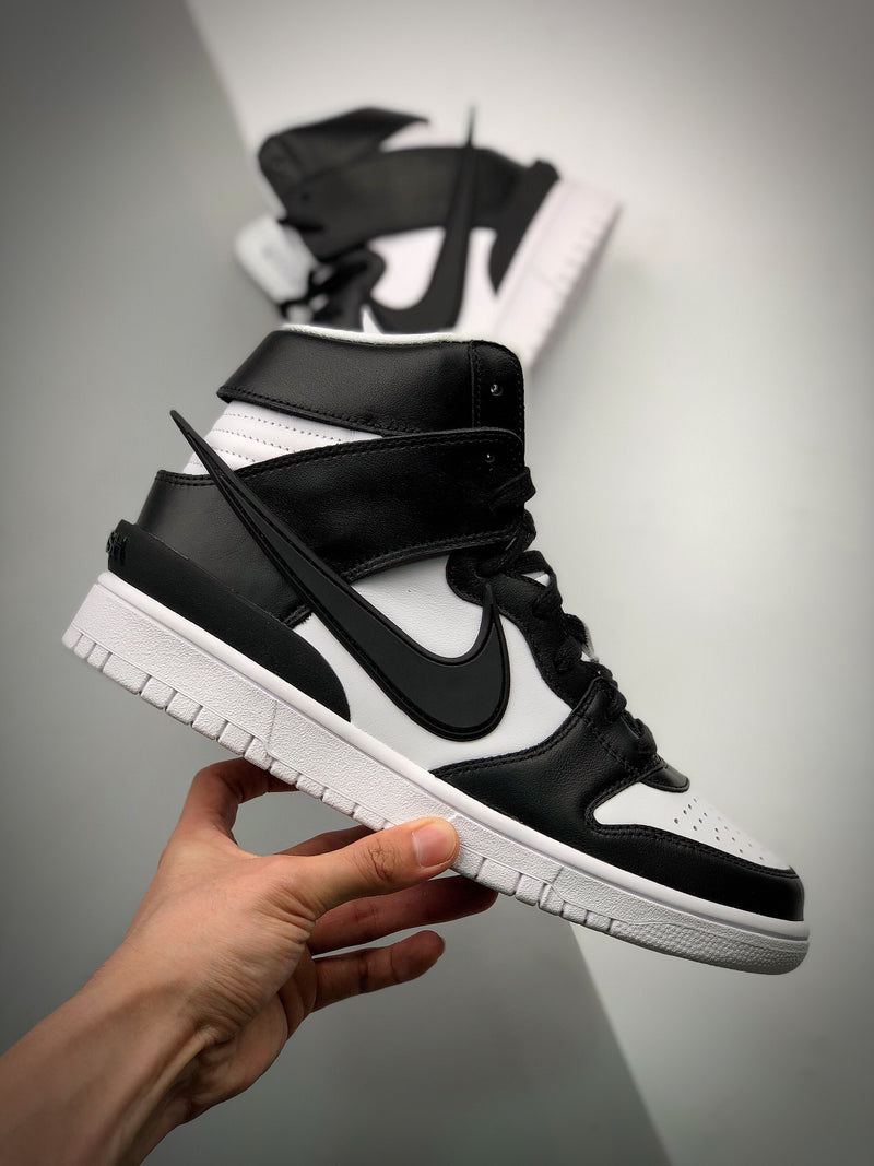 SB Dunk High Ambush "Black/White"