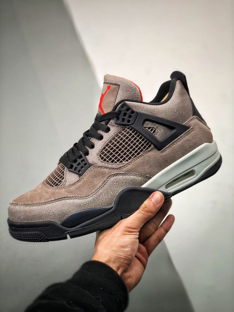 Air Jordan 4 Retro "Taupe Haze"