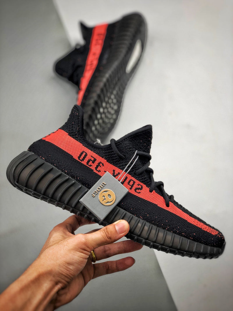 Yeezy 350 V2 "Core Black"