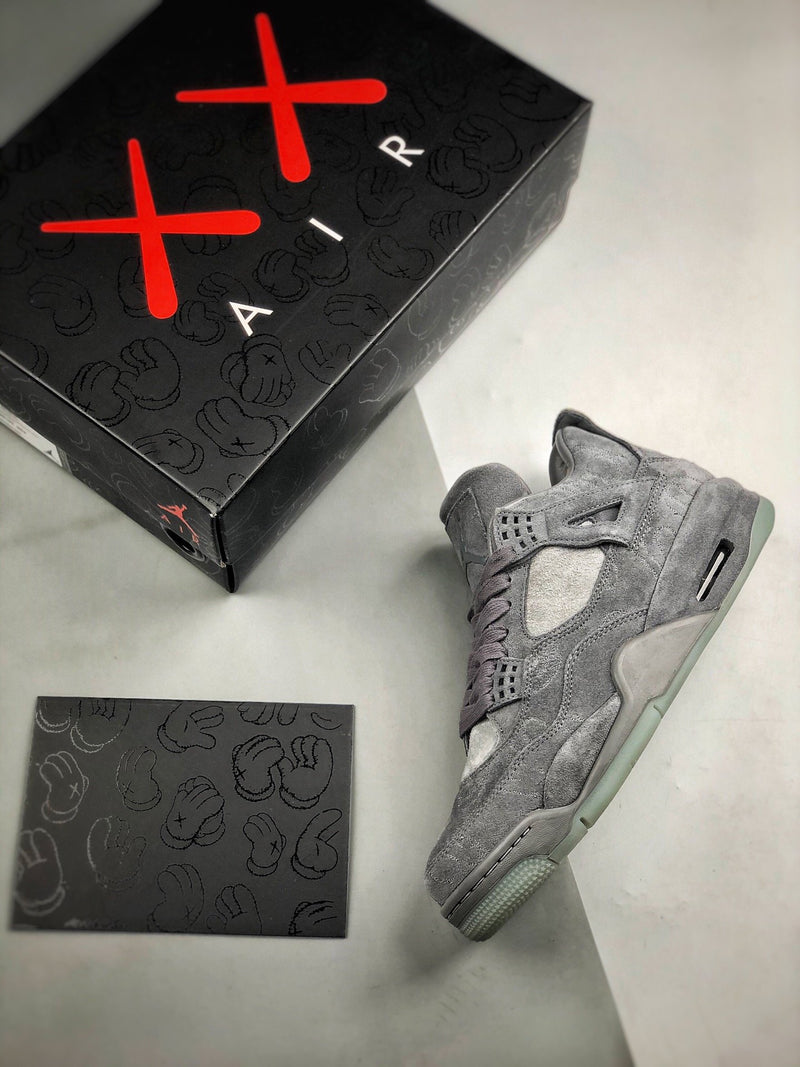 Air Jordan 4 Retro "Kaws"