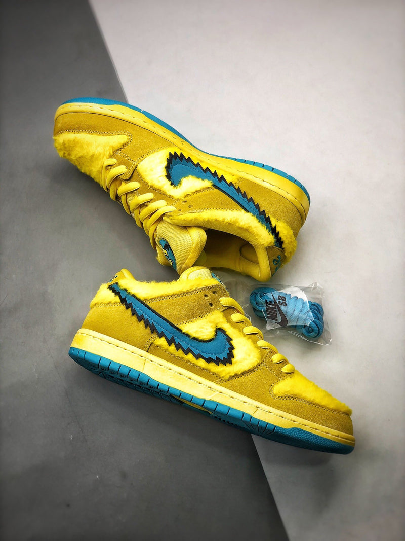 Dunk Low GRATEFUL DEAD YELLOW BEAR