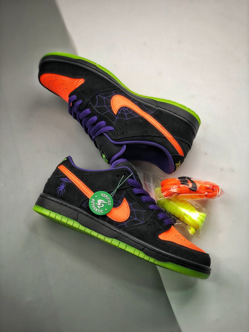 SB Dunk Low "Night Of Mischief"