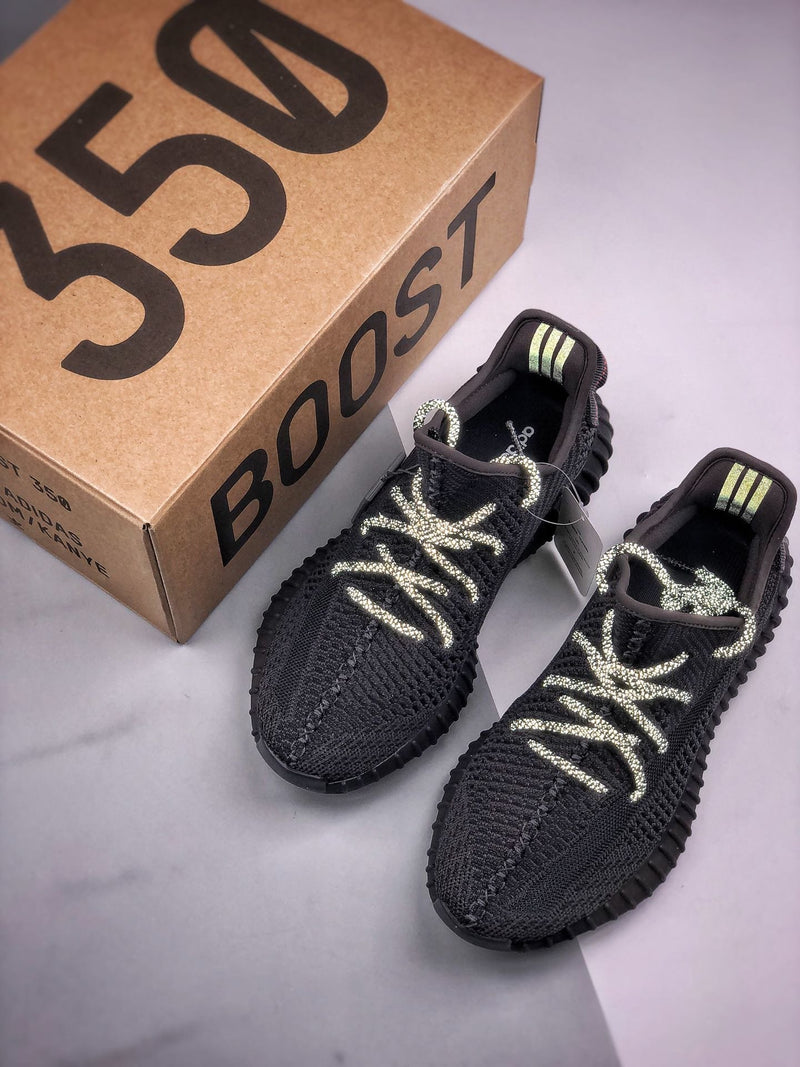 Yeezy 350 V2 "Static Black"