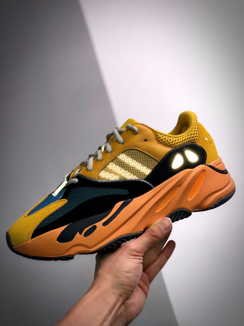 Yeezy 700 "Sun"