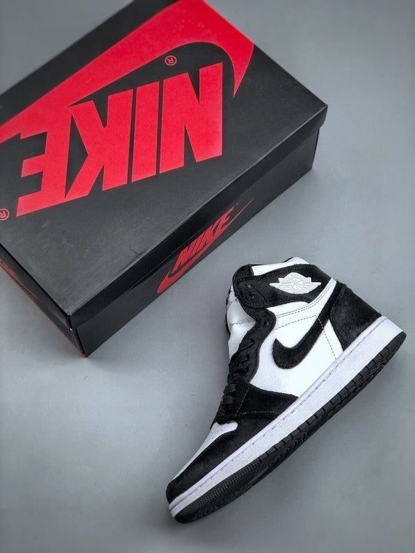 Air Jordan 1 High "Panda Twist"