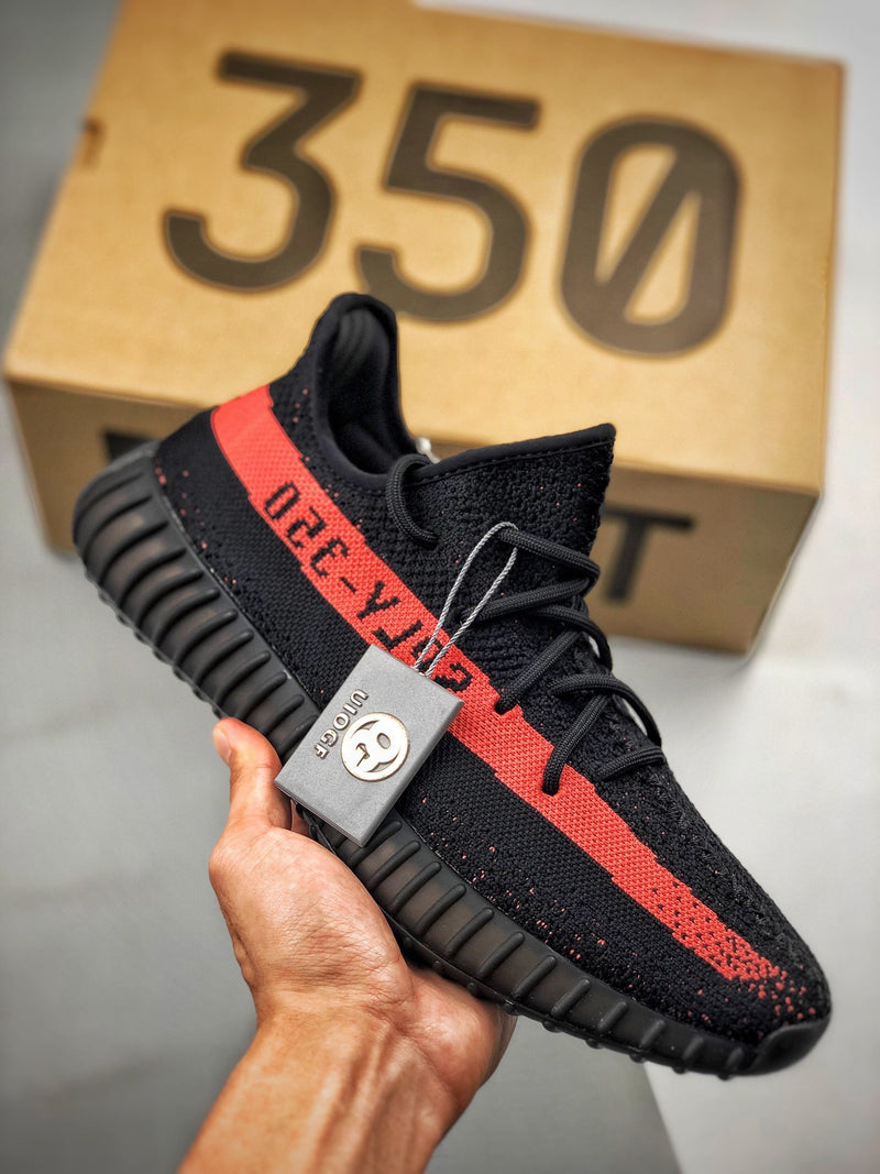 Yeezy 350 V2 "Core Black"