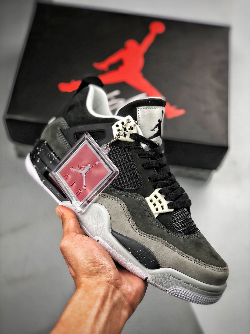 Air Jordan 4 Retro "Fear"