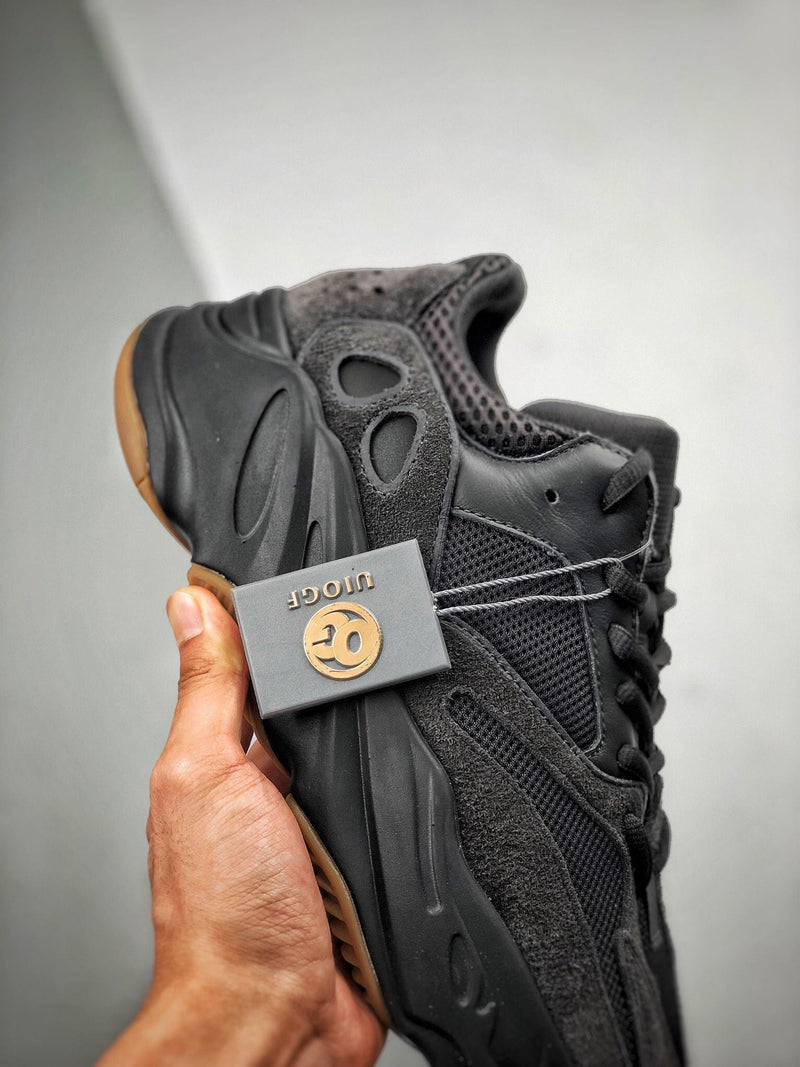 Yeezy 700 "Utility Black"