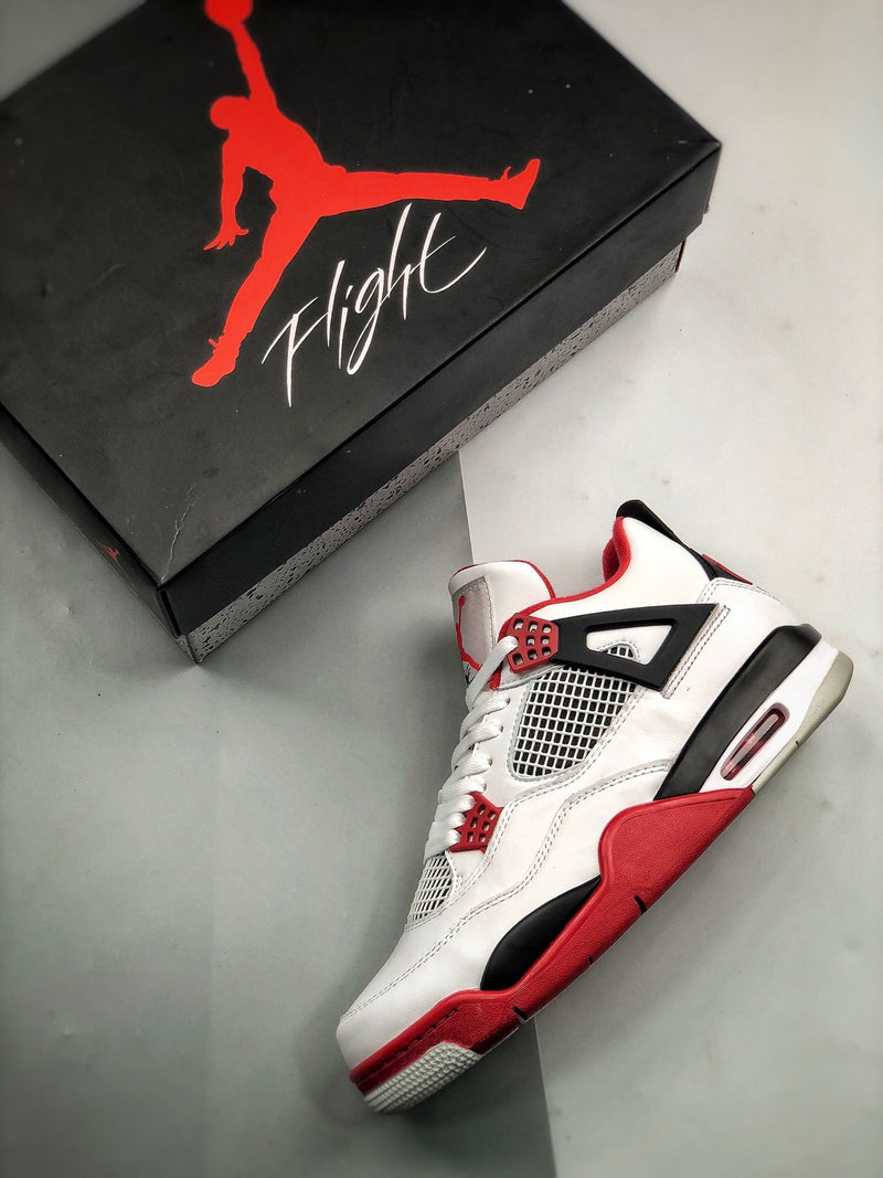 Air Jordan 4 Retro "Fire Red"