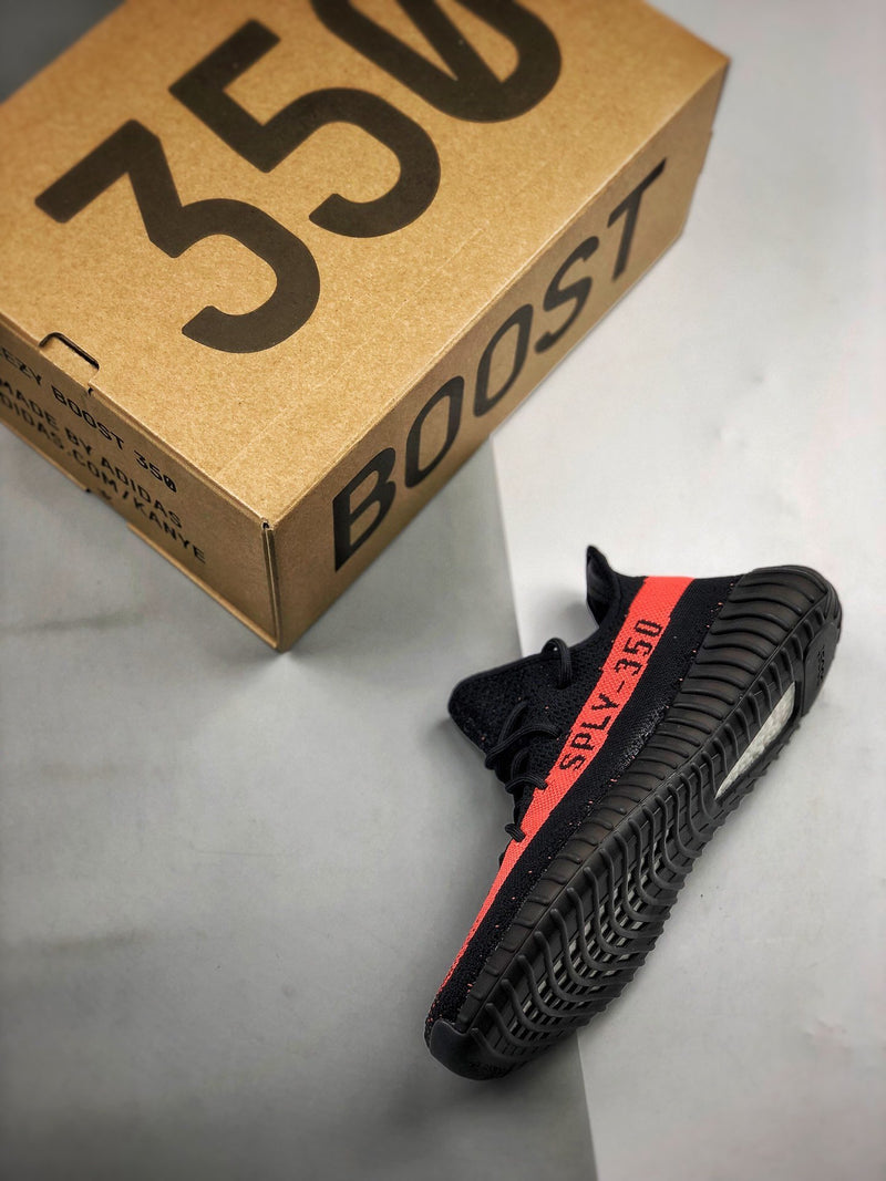 Yeezy 350 V2 "Core Black"