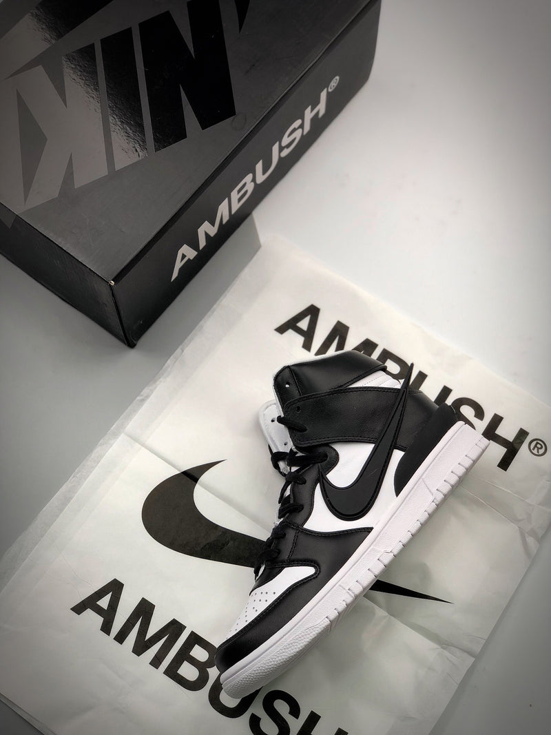 SB Dunk High Ambush "Black/White"