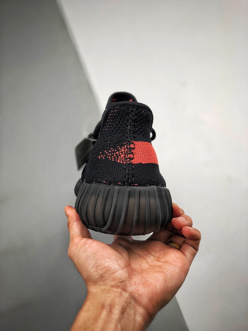 Yeezy 350 V2 "Core Black"