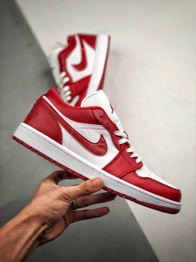 Air Jordan 1 Low "Gym Red"