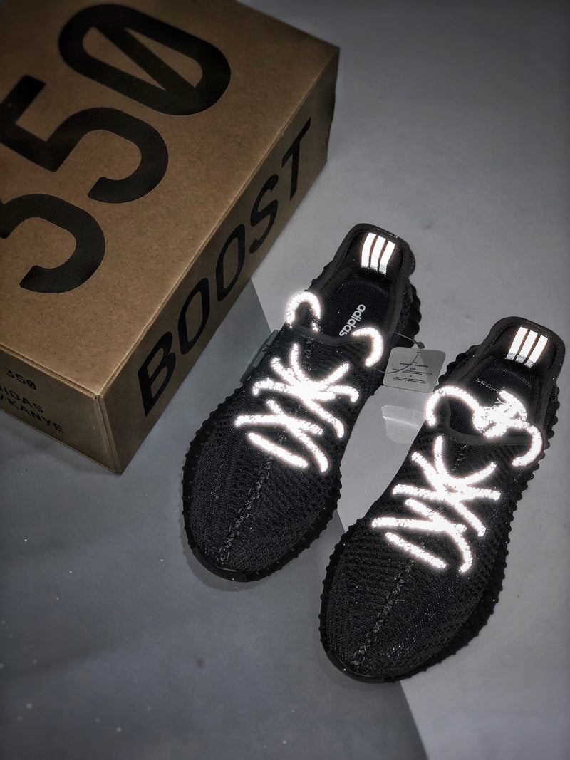 Yeezy 350 V2 "Static Black"