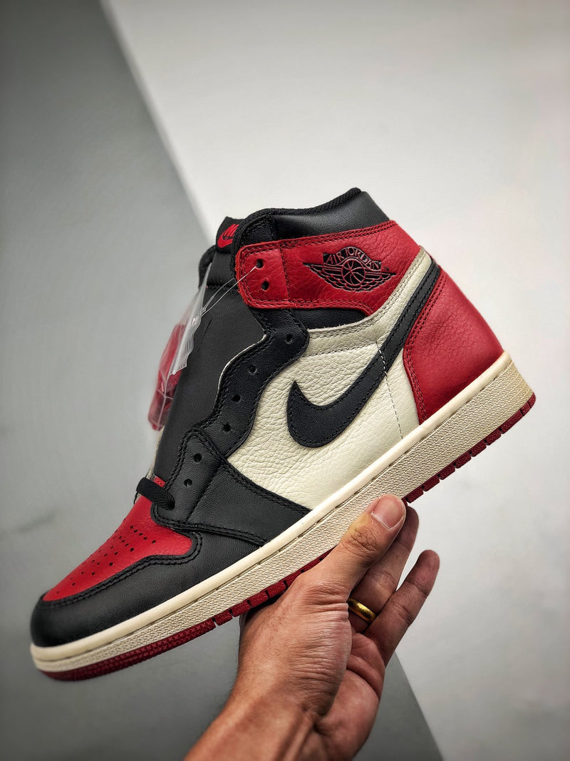 Air Jordan 1 Retro High "Bred Toe"