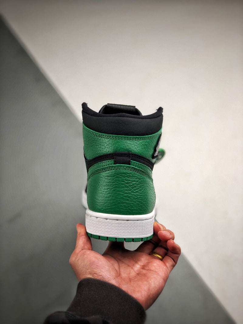 Air Jordan 1 Retro High "Pine Green Black"