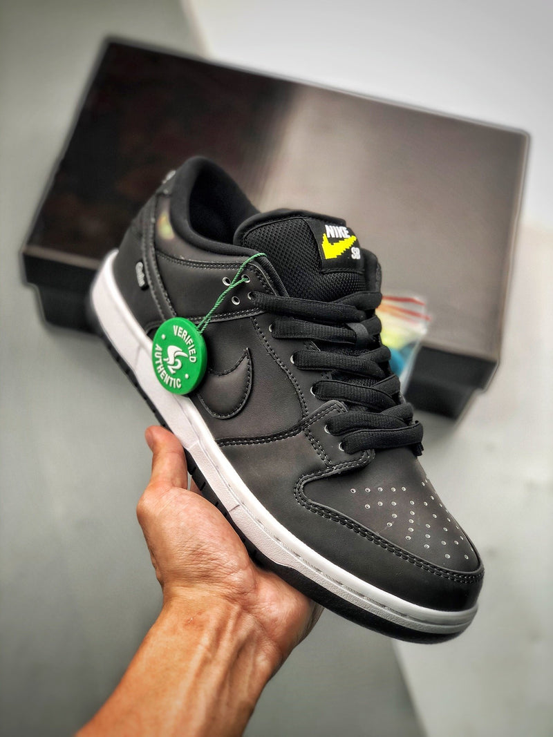 Dunk Low CIVLIST X NIKE SB DUNK