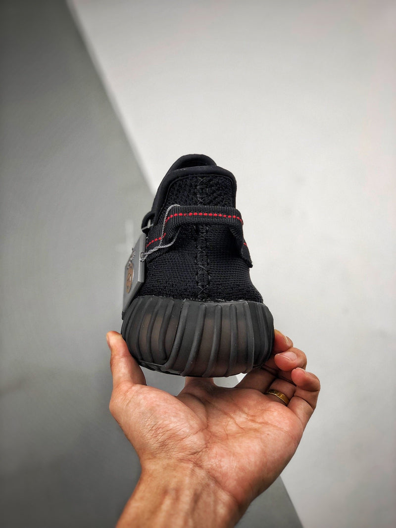 Yeezy 350 V2 "Bred"