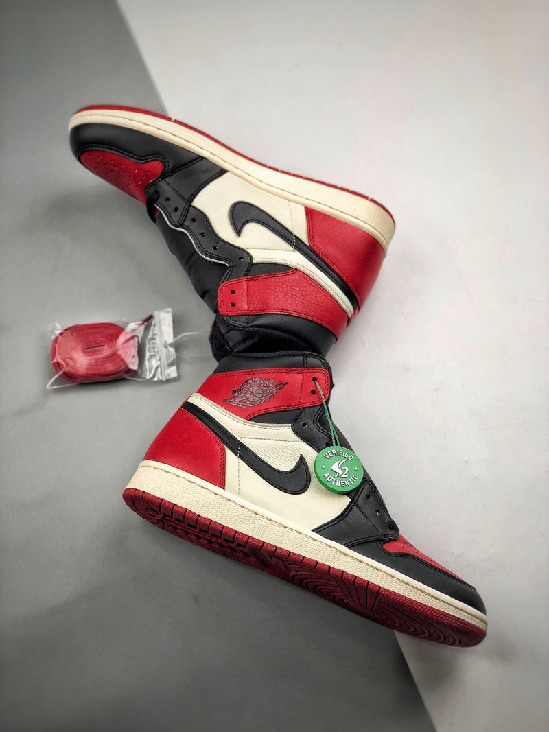 Air Jordan 1 Retro High "Bred Toe"