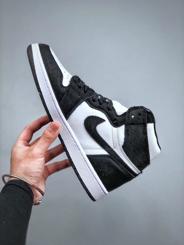 Air Jordan 1 High "Panda Twist"