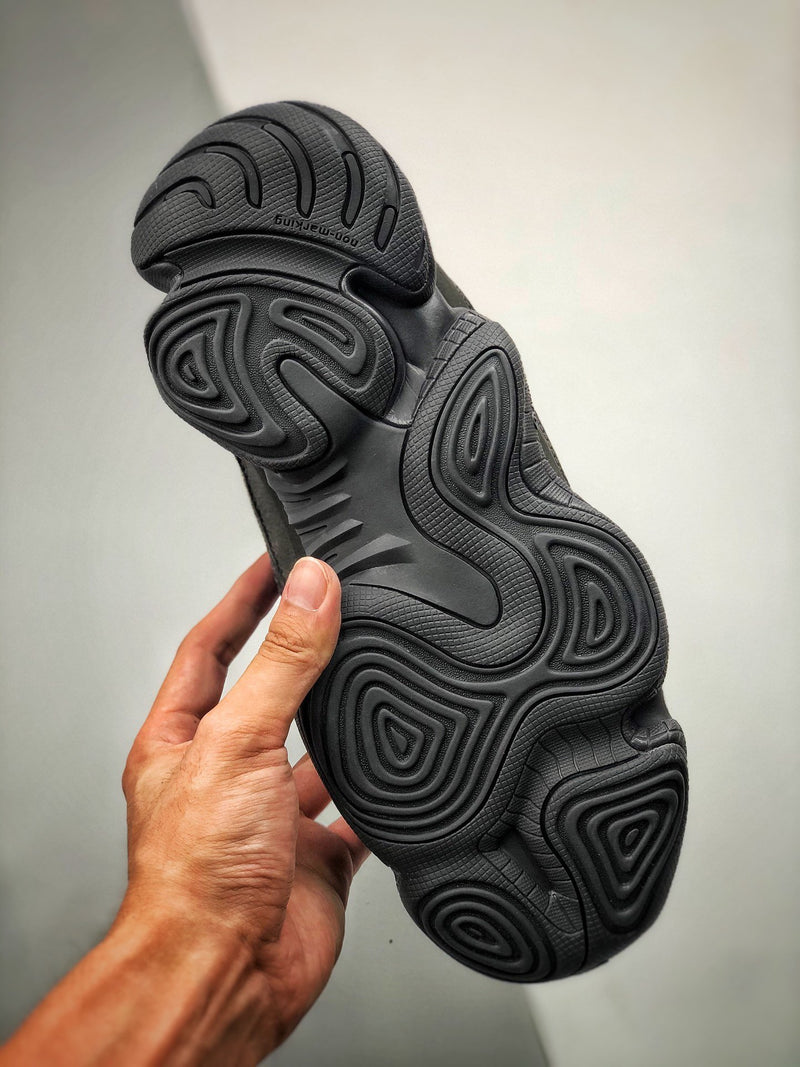 Yeezy 500 "Utility Black"