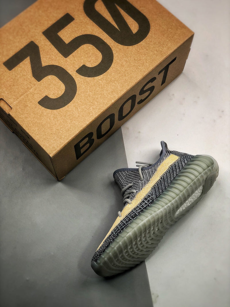 Yeezy 350 V2 "Ash Blue"