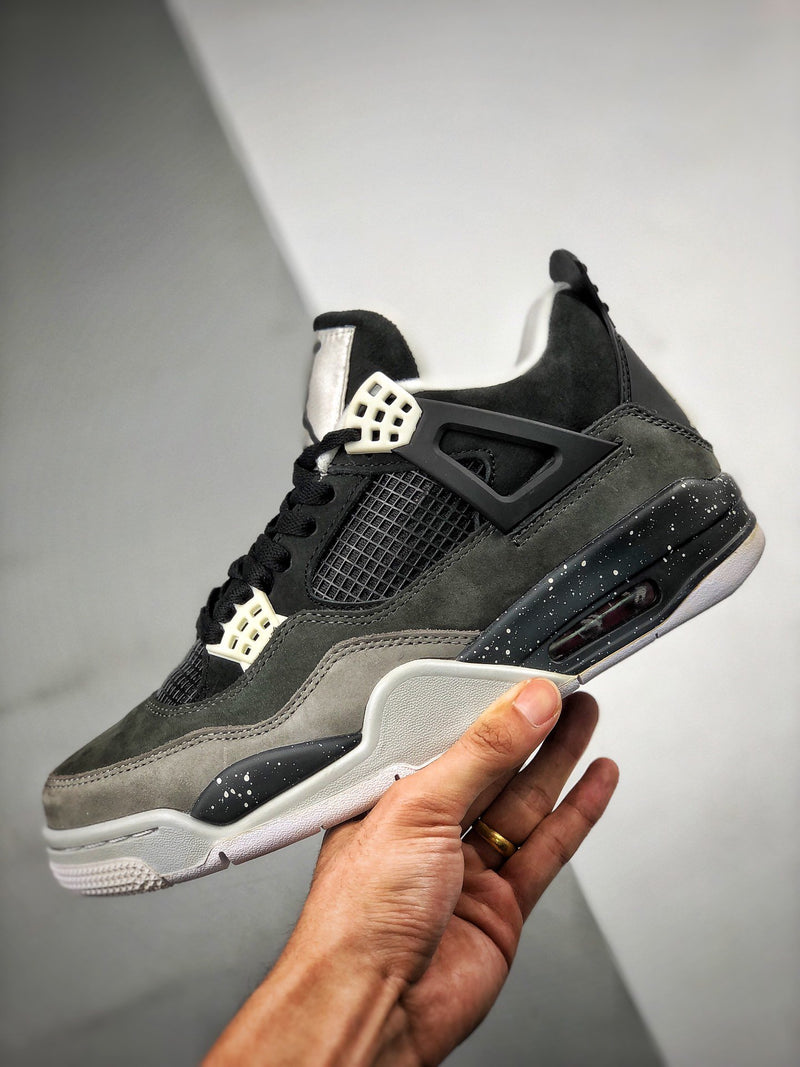 Air Jordan 4 Retro "Fear"