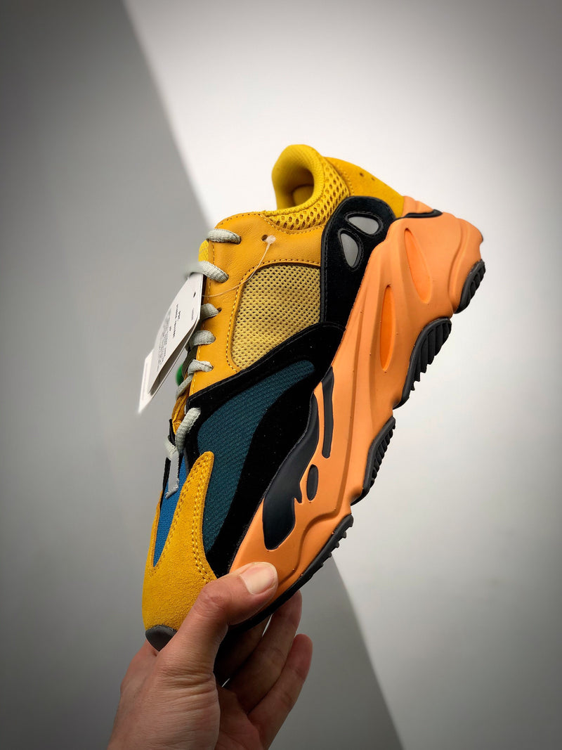 Yeezy 700 "Sun"