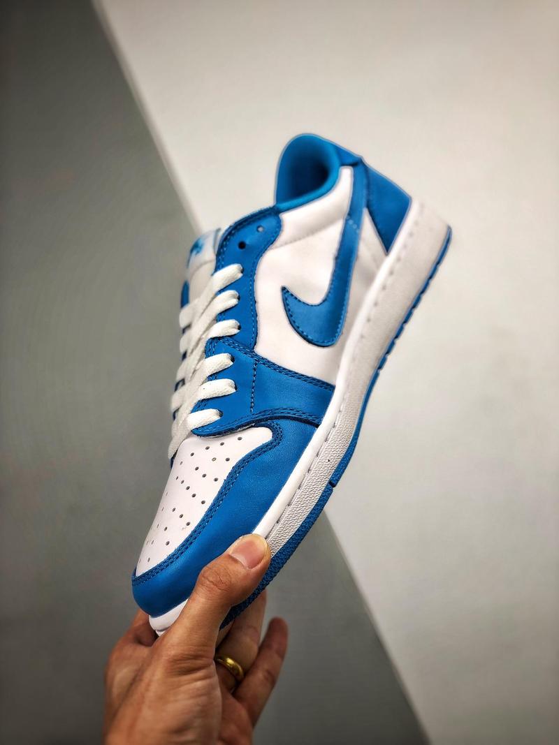 Air Jordan 1 Low "UNC"