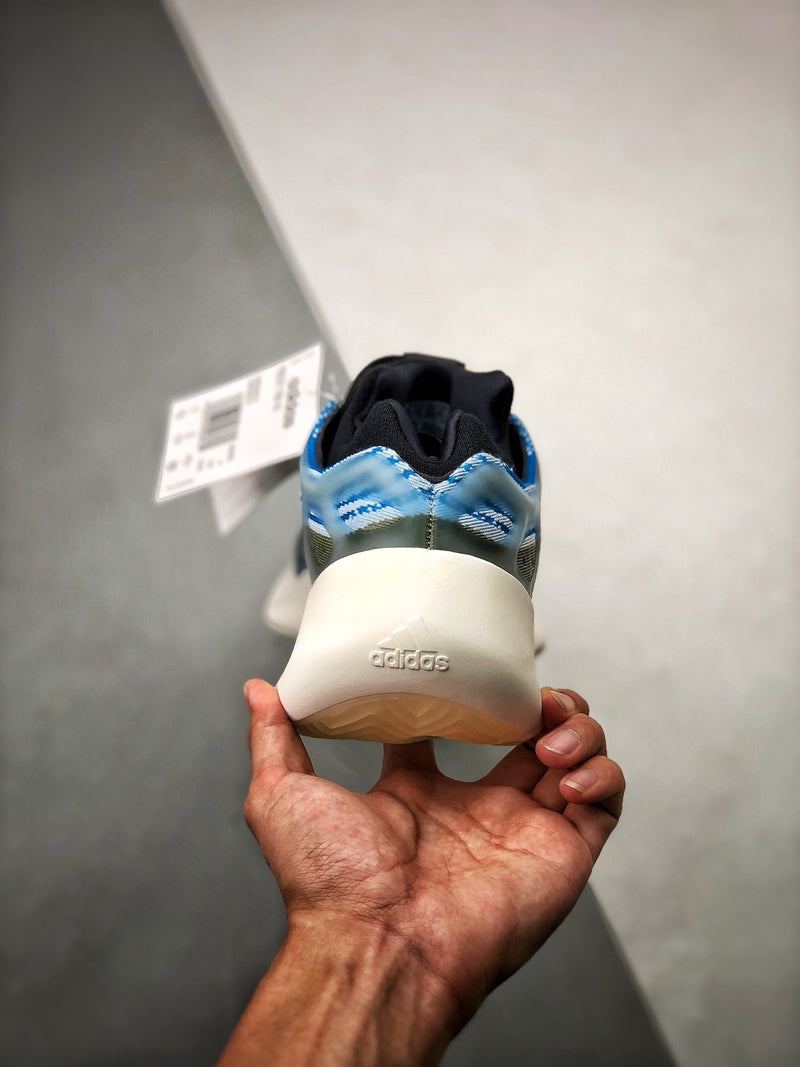 Yeezy 700 V3 "Arzareth"