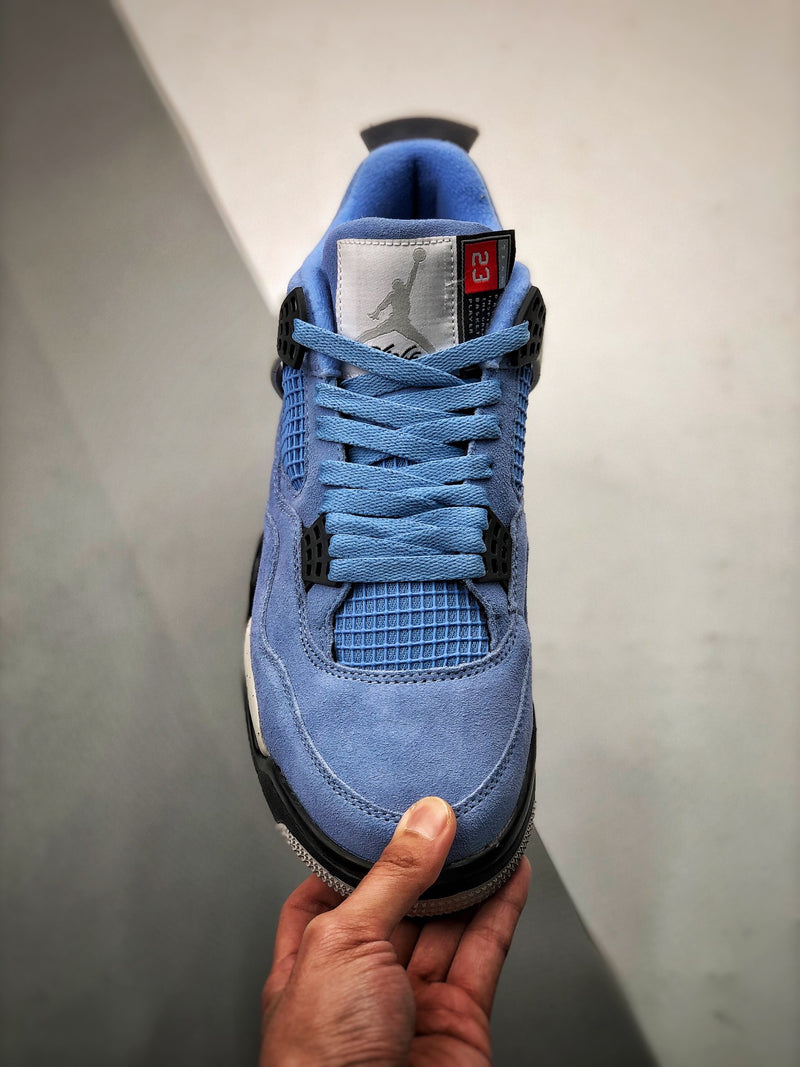 Air Jordan 4 Retro "University Blue"