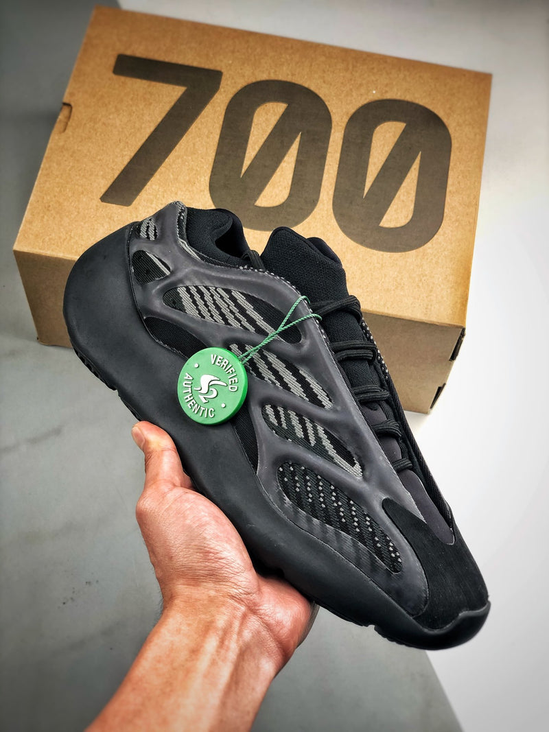 Yeezy 700 V3 "Alvah"