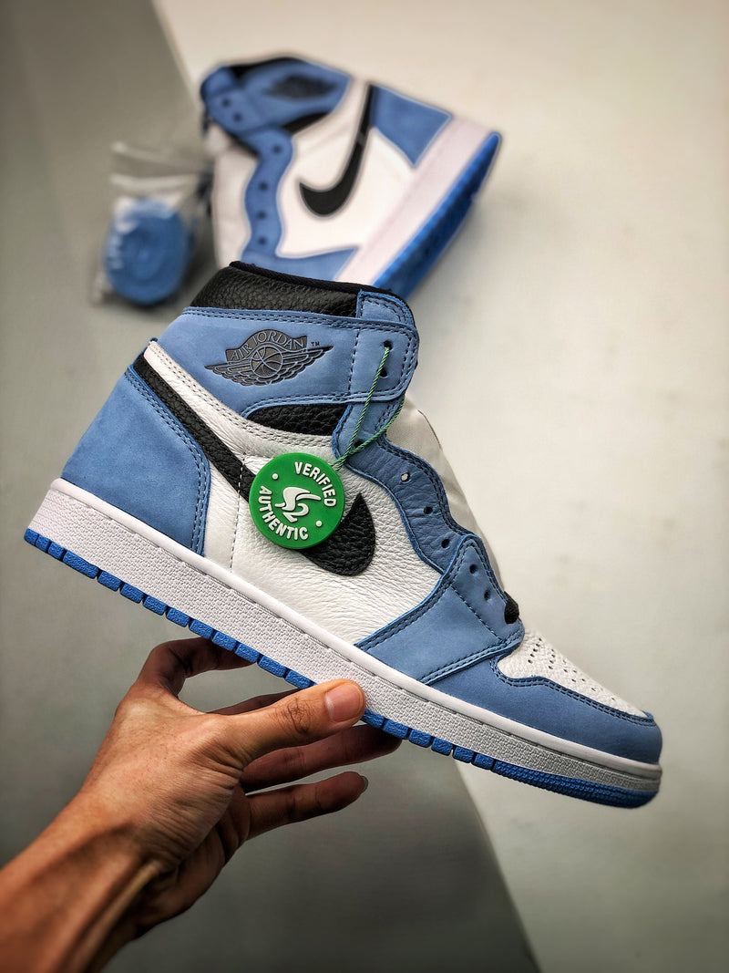 Air Jordan 1 Retro High "University Blue"