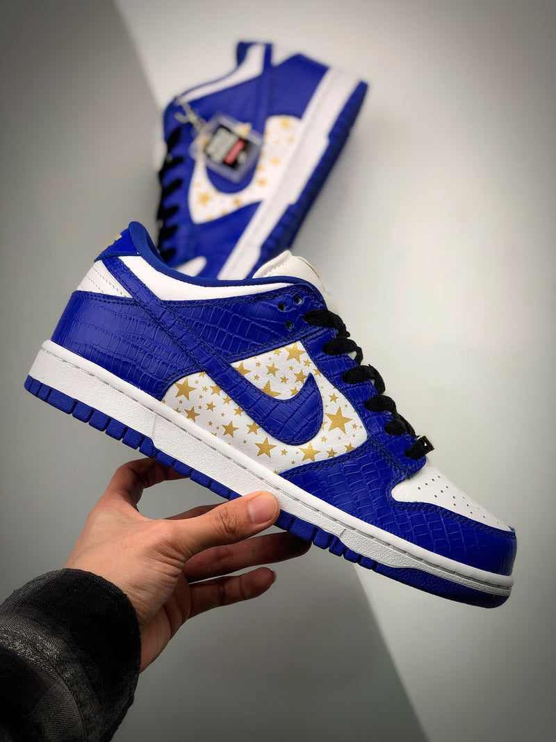 SB Dunk Low x Supreme "Stars Hyper Royal"