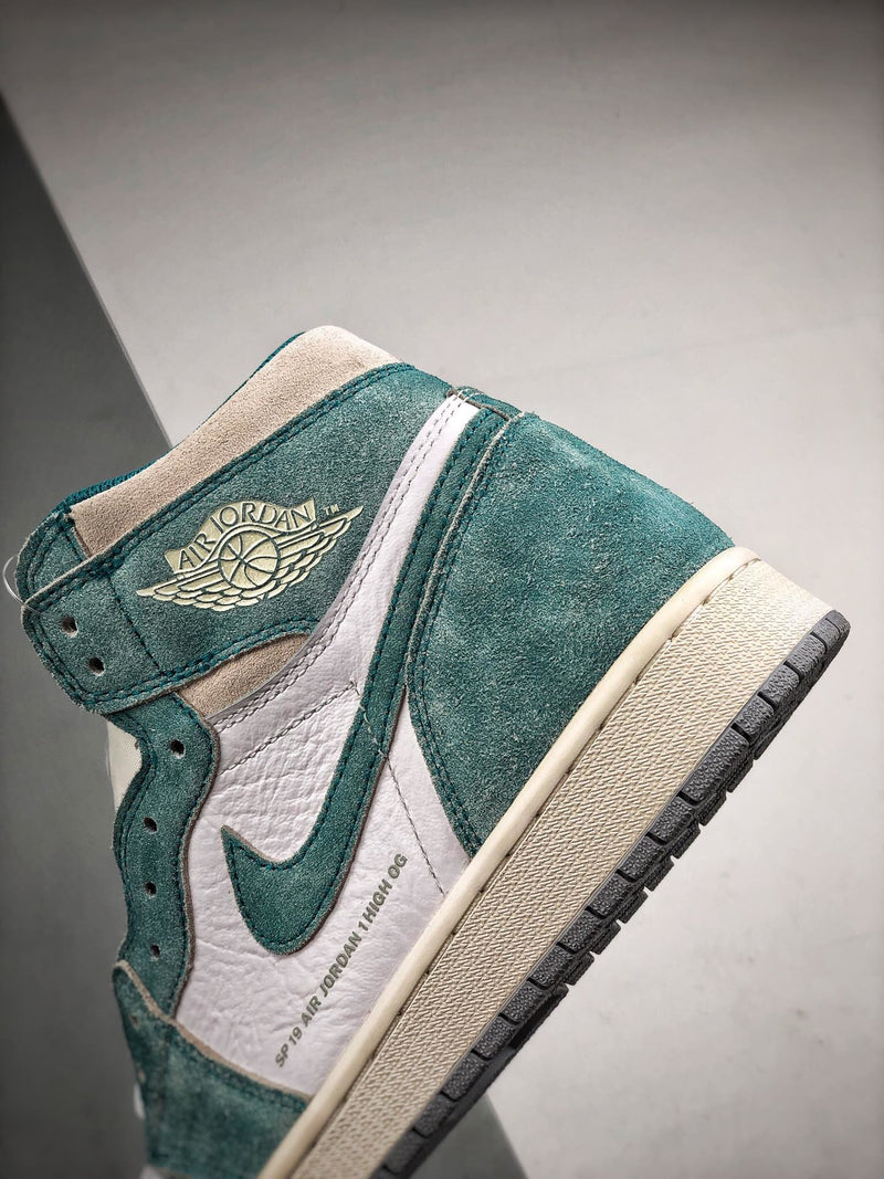 Air Jordan 1 Retro High "Turbo Green"