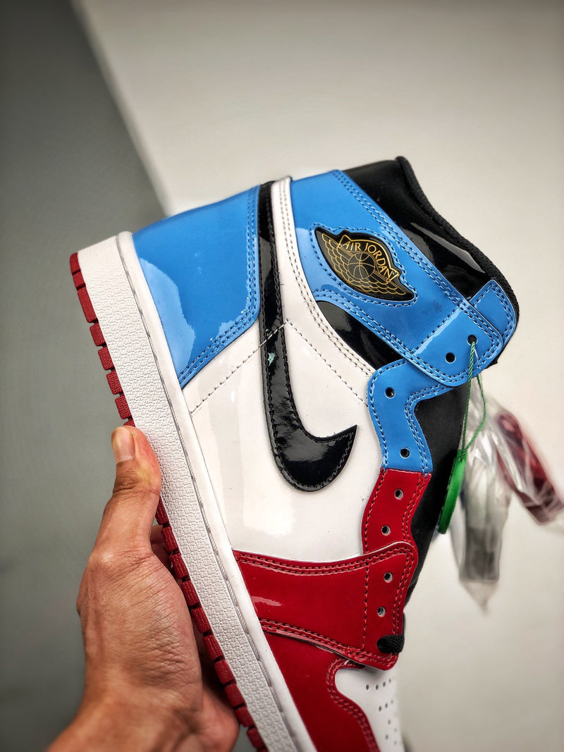 Air Jordan 1 Retro High "Fearless UNC Chicago"